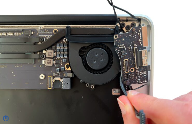 remplacer-magsafe-A1466